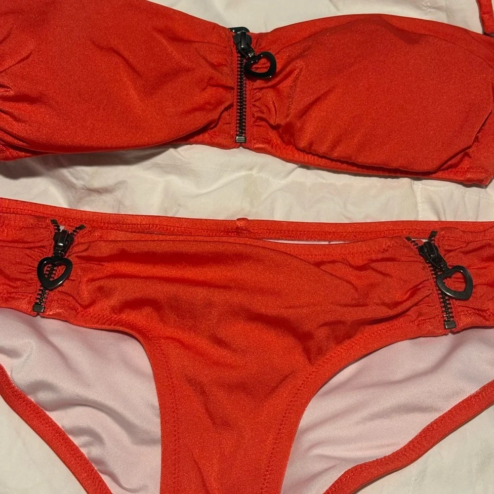 Victoria's Secret Bikini Set - Picture 2 of 6